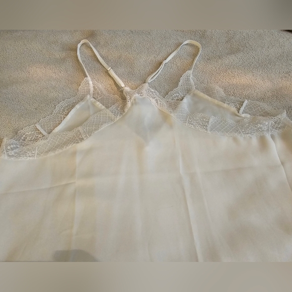 NWT B1921 2X Racer Back Lace Trim Cami w/ Adjustable Staps - Picture 5 of 9